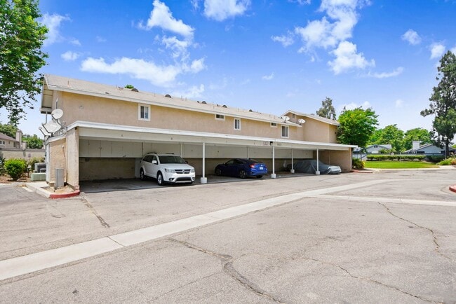 2813 S Tuolumne Pl in Ontario, CA - Building Photo - Building Photo