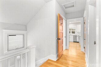 1735 24th Ave in Seattle, WA - Building Photo - Building Photo