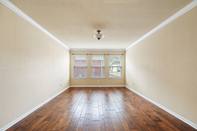 9515 Denfield Ln in Houston, TX - Building Photo - Building Photo