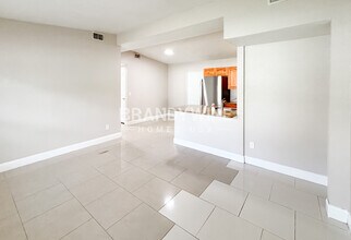 2145 Bourget Dr in Jacksonville, FL - Building Photo - Building Photo