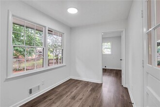 2371 Holly Springs Rd in Marietta, GA - Building Photo - Building Photo