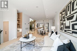 266 Westlake Ave in Toronto, ON - Building Photo - Building Photo