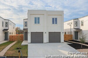 211 San Salvador Ave in San Antonio, TX - Building Photo