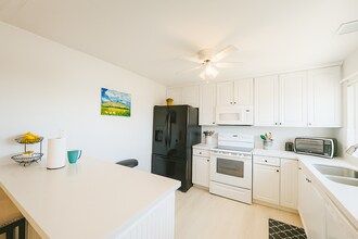 6338 Caminito Lazaro in San Diego, CA - Building Photo - Building Photo