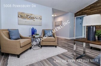 5008 Pennsbury Dr in Tampa, FL - Building Photo - Building Photo