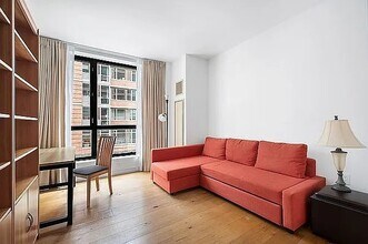 540 W 28th St in New York, NY - Building Photo - Building Photo