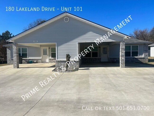 180 Lakeland Dr