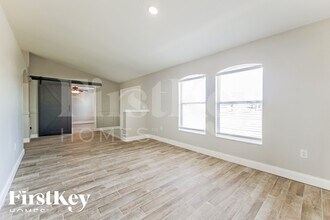 2519 NW 7th St in Cape Coral, FL - Building Photo - Building Photo