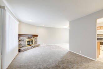 2301 Branch Rd in Champaign, IL - Building Photo - Building Photo