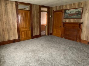 9688 Mount Bethel Rd SE in Uhrichsville, OH - Building Photo - Building Photo