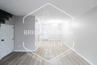 2105 Belle Terra Rd in Knoxville, TN - Building Photo - Building Photo