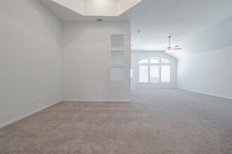 313 Sonbria Pass in Liberty Hill, TX - Building Photo - Building Photo