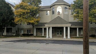 1300 Electric Ave in Lincoln Park, MI - Building Photo