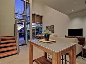 4747 N Scottsdale Rd, Unit 1005 in Scottsdale, AZ - Building Photo - Building Photo