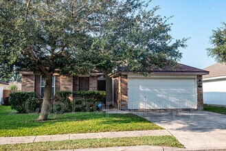 8422 Whitebrush in Converse, TX - Building Photo - Building Photo