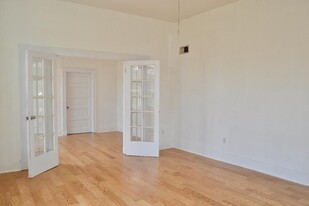 3208 Palmyra St, Unit B in New Orleans, LA - Foto de edificio - Building Photo