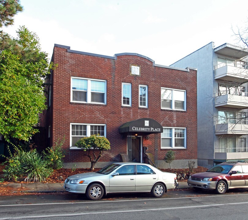 Celebrity Place in Seattle, WA - Foto de edificio