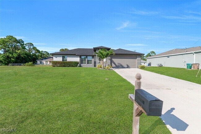 property at 919 NE 35th Ln