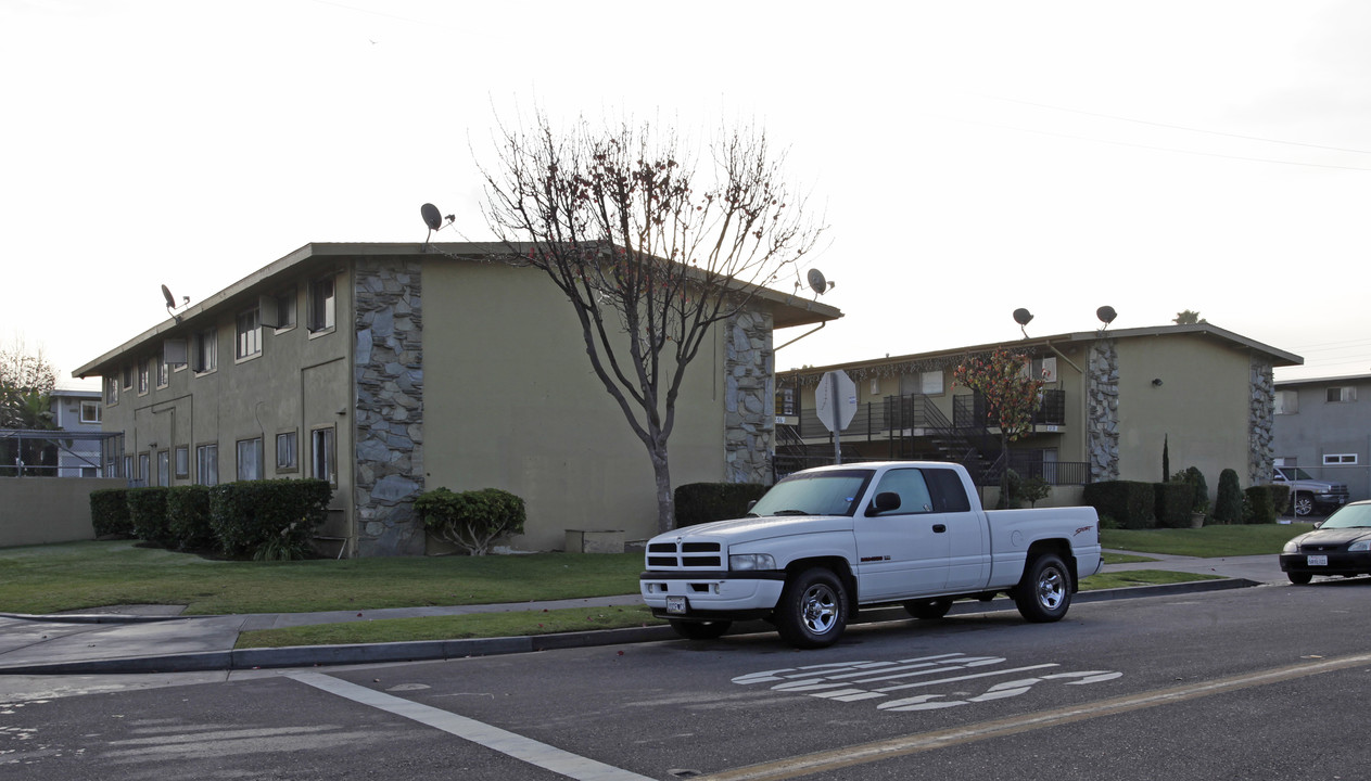 2272-2276 Maple St in Costa Mesa, CA - Foto de edificio