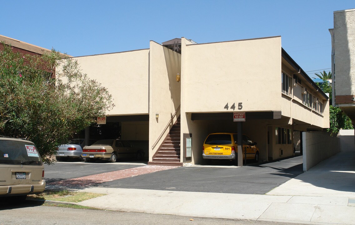 445 Oak St in Glendale, CA - Building Photo