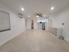 1010 NW 23rd Ave in Miami, FL - Building Photo - Building Photo