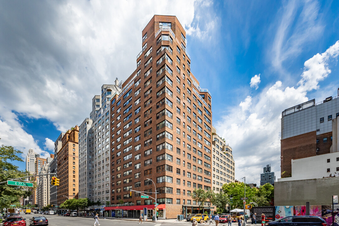 201 E 77th St in New York, NY - Building Photo