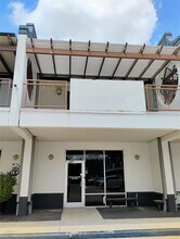 9788 Clarewood Dr in Houston, TX - Building Photo - Building Photo