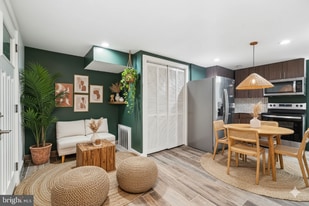 2146 N Van Pelt St in Philadelphia, PA - Building Photo