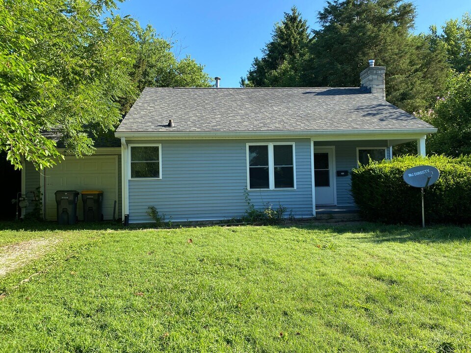 2415 E 4th St in Bloomington, IN - Building Photo