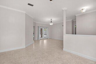 8731 Thunderbird Dr in Pensacola, FL - Building Photo - Building Photo