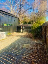 717 Loma St in Redding, CA - Foto de edificio - Building Photo