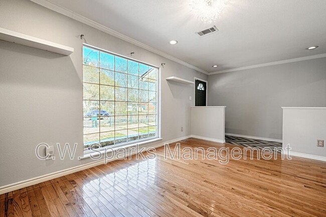3520 Tangle Terrace in Dallas, TX - Building Photo - Building Photo