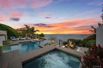 32101 S Coast Hwy in Laguna Beach, CA - Building Photo - Building Photo