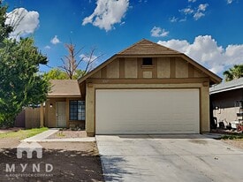1567 S Christy Ln in Las Vegas, NV - Building Photo
