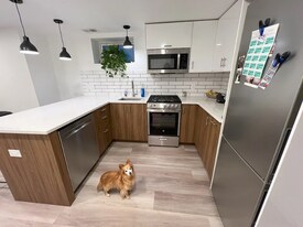 3422 W Schubert Ave, Unit G in Chicago, IL - Building Photo