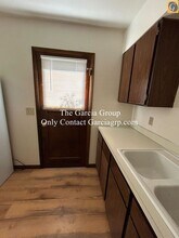 7124 SE Lexington St in Portland, OR - Building Photo - Building Photo
