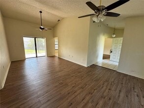 2378 Comerwood Dr in Spring Hill, FL - Building Photo - Building Photo