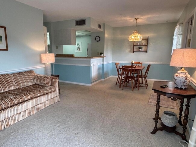 1805 Fairview Villas Dr in West Palm Beach, FL - Building Photo - Building Photo