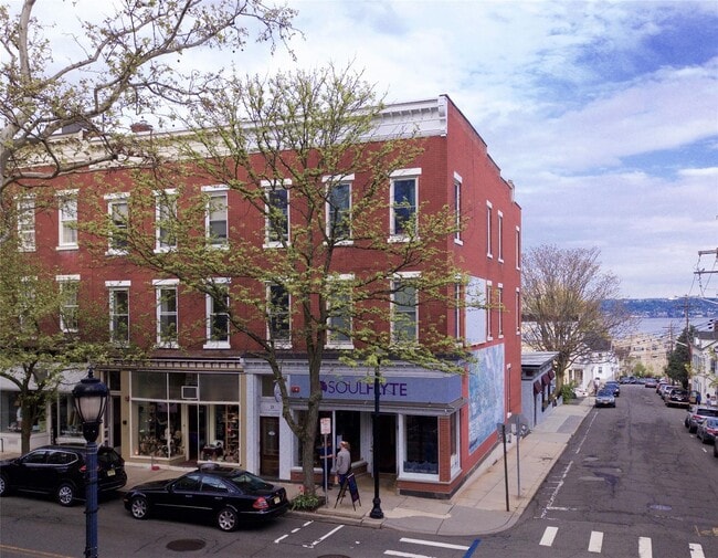 property at 13 S Broadway