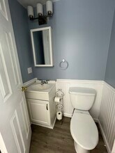 15 Konomoc St in New London, CT - Building Photo - Building Photo
