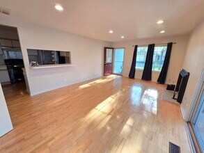 403 Trenton Ct in Aurora, IL - Building Photo - Building Photo