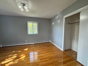 549 Adams St in Boston, MA - Building Photo - Building Photo
