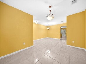 21223 NW 14th Pl in Miami Gardens, FL - Building Photo - Building Photo
