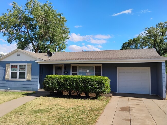 property at 1923 37th St