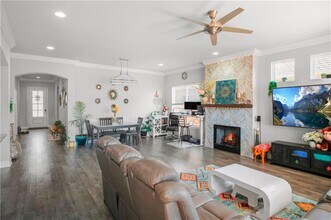 4702 SW Lilly St in Bentonville, AR - Building Photo - Building Photo