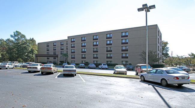 Palmetto Towers in Sumter, SC - Building Photo - Building Photo