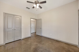 10407 County Rd 2180 in Whitehouse, TX - Building Photo - Building Photo