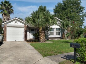 137 Marsh Edge Ln in Savannah, GA - Building Photo