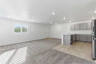 1334 N Wilhelm Wy in Post Falls, ID - Building Photo - Building Photo