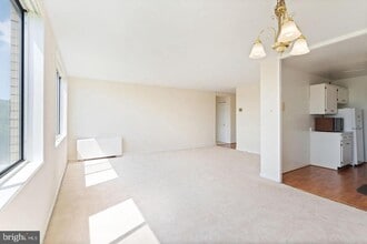 6641 Wakefield Dr in Alexandria, VA - Building Photo - Building Photo